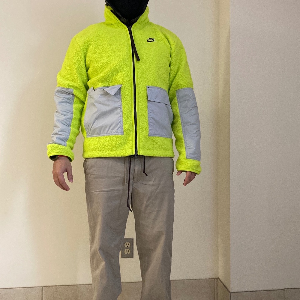 Nike Sportswear Sport Essentials+